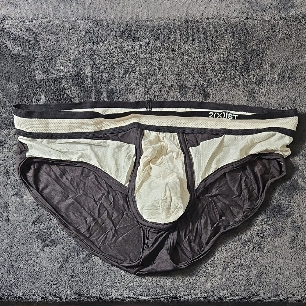 2xist Black and White Briefs with Contoured Pouch and Elastic Waistband